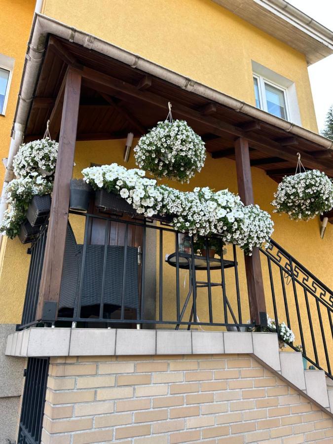 Yellow Villa Gdansk Exterior foto